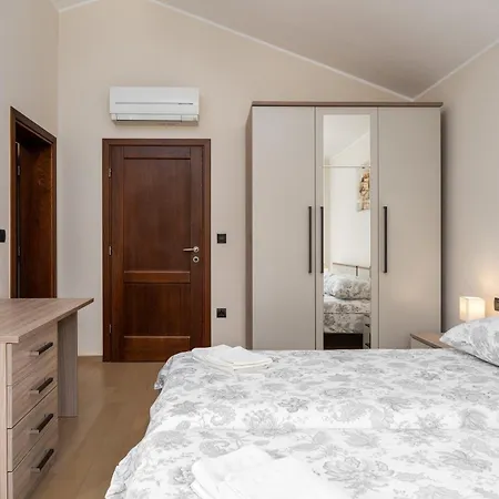 Genia Ii Вилла *