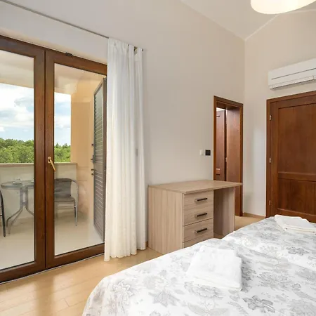 Genia Ii Villa Porec