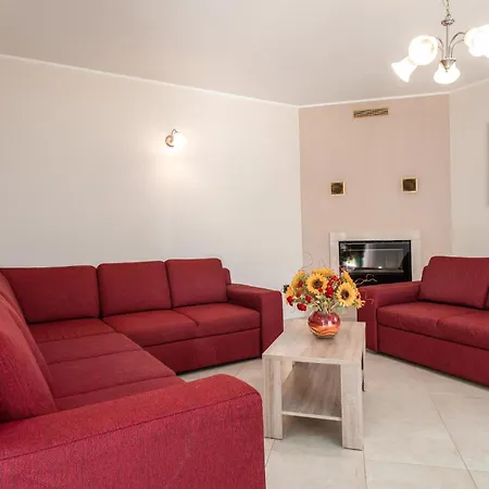 Holiday home Genia Ii *