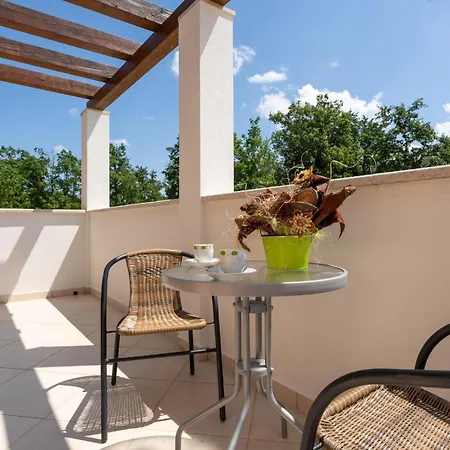 Holiday home Genia Ii